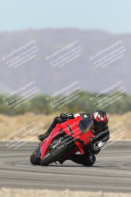 media/Oct-13-2025-Moto Forza (Mon) [[a66d839500]]/2-A Group/Session 3 (Turn 16)/